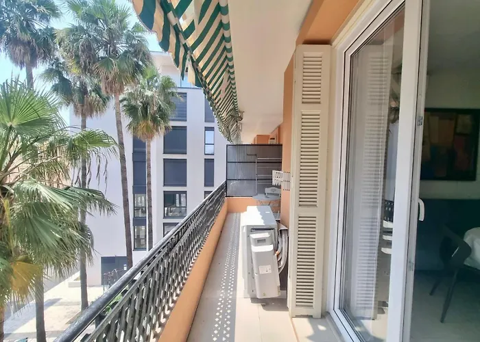 Palais Du Soleil Monaco Terrasse & Parking