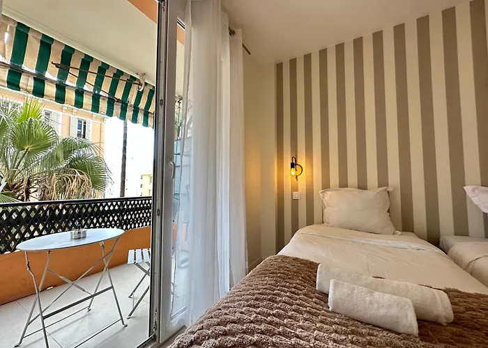 Palais Du Soleil Monaco Terrasse & Parking * 보솔레이
